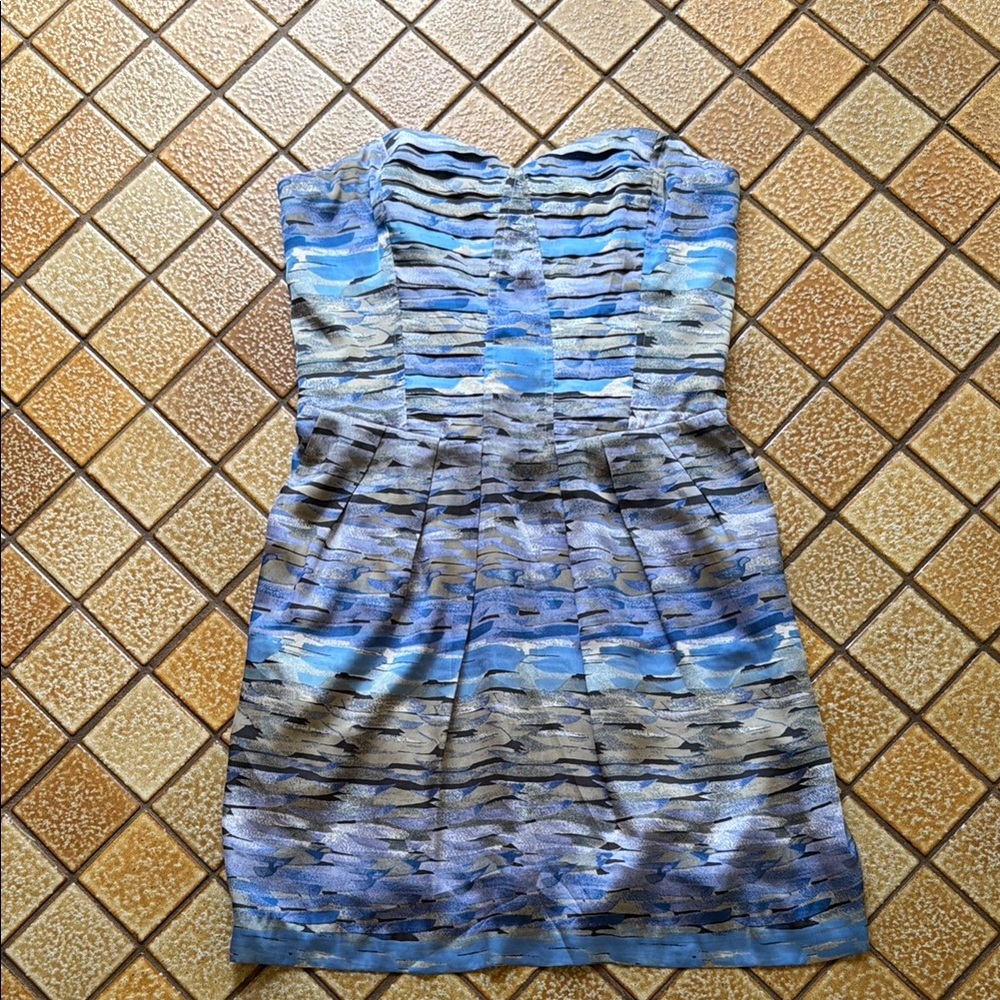 Bcbgeneration Strapless Blue Patterned Dress - image 1
